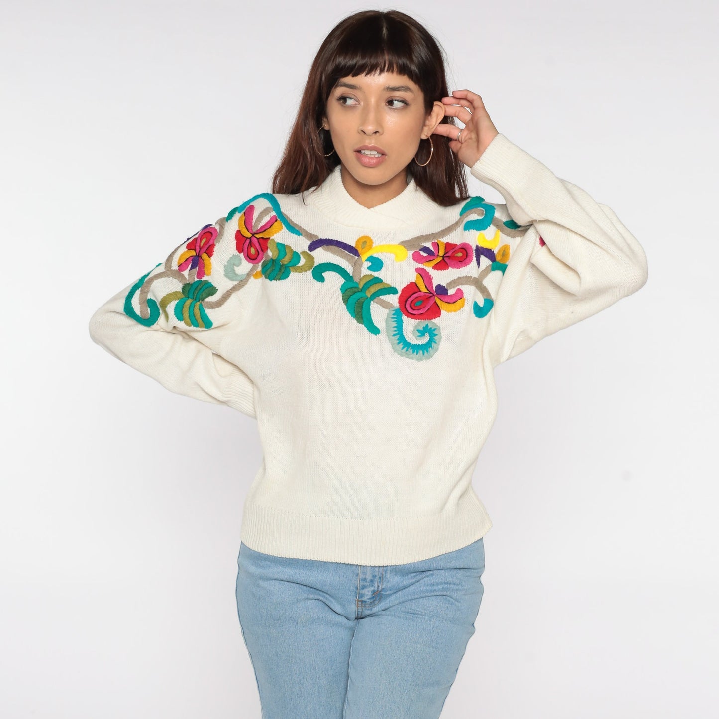90s Floral Embroidered Cream Knit Sweater Shawl Neck Pullover Medium