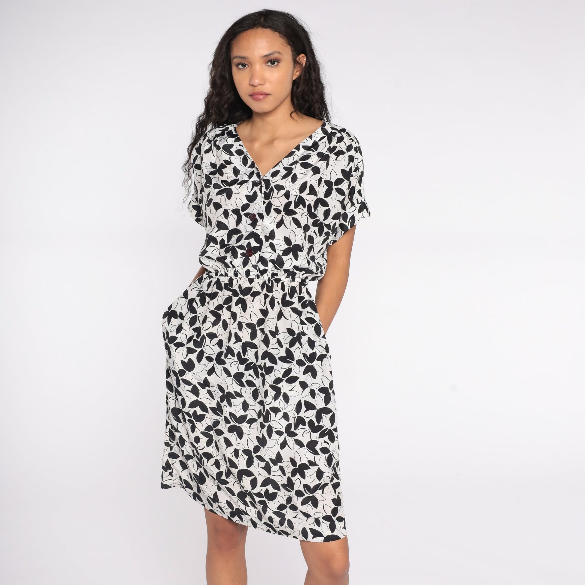 80s Black White Floral Midi Dress Button-Up Short Sleeve Medium