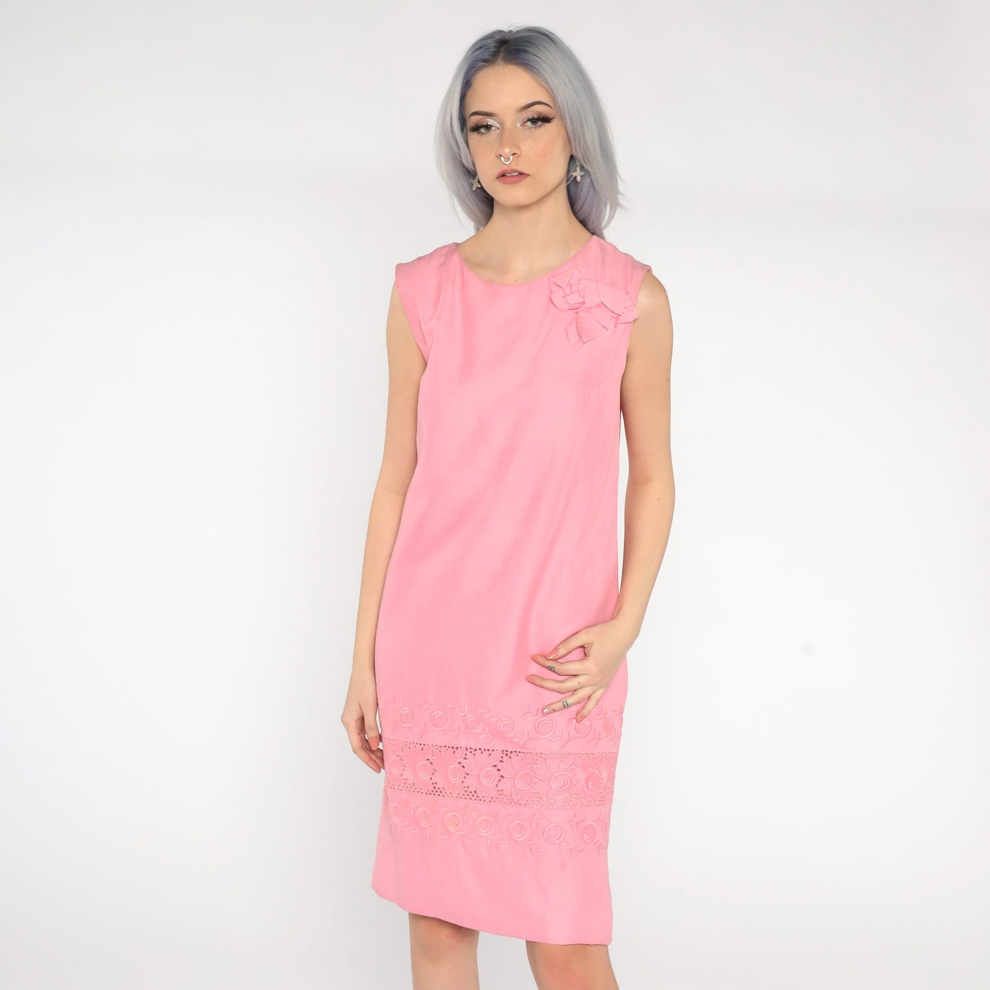 60s Floral Embroidered Shift Mini Dress Pink Sleeveless Small Medium