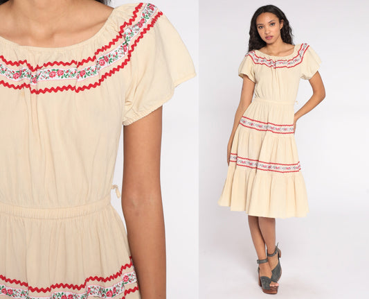70s Tan Floral Peasant Dress Tiered Elastic Neckline Short Sleeve Small