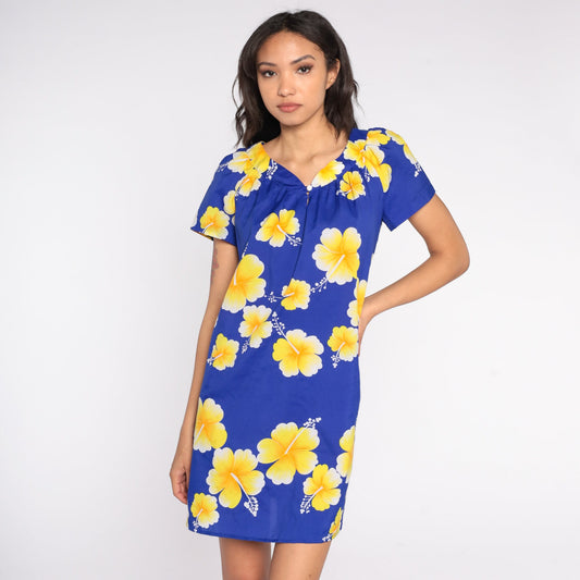 80s Hawaiian Floral Mini Dress Tent Cut Hibiscus Print Short Sleeve Medium