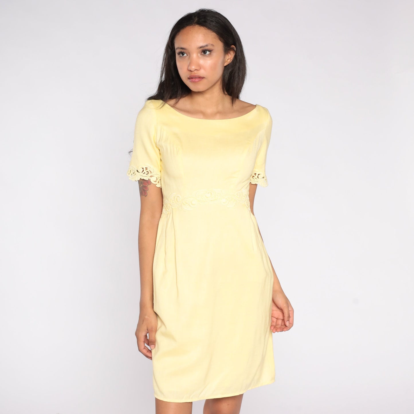 1960s Yellow Mini Dress Lace Trim High Waist Bow Cocktail Sheath Small