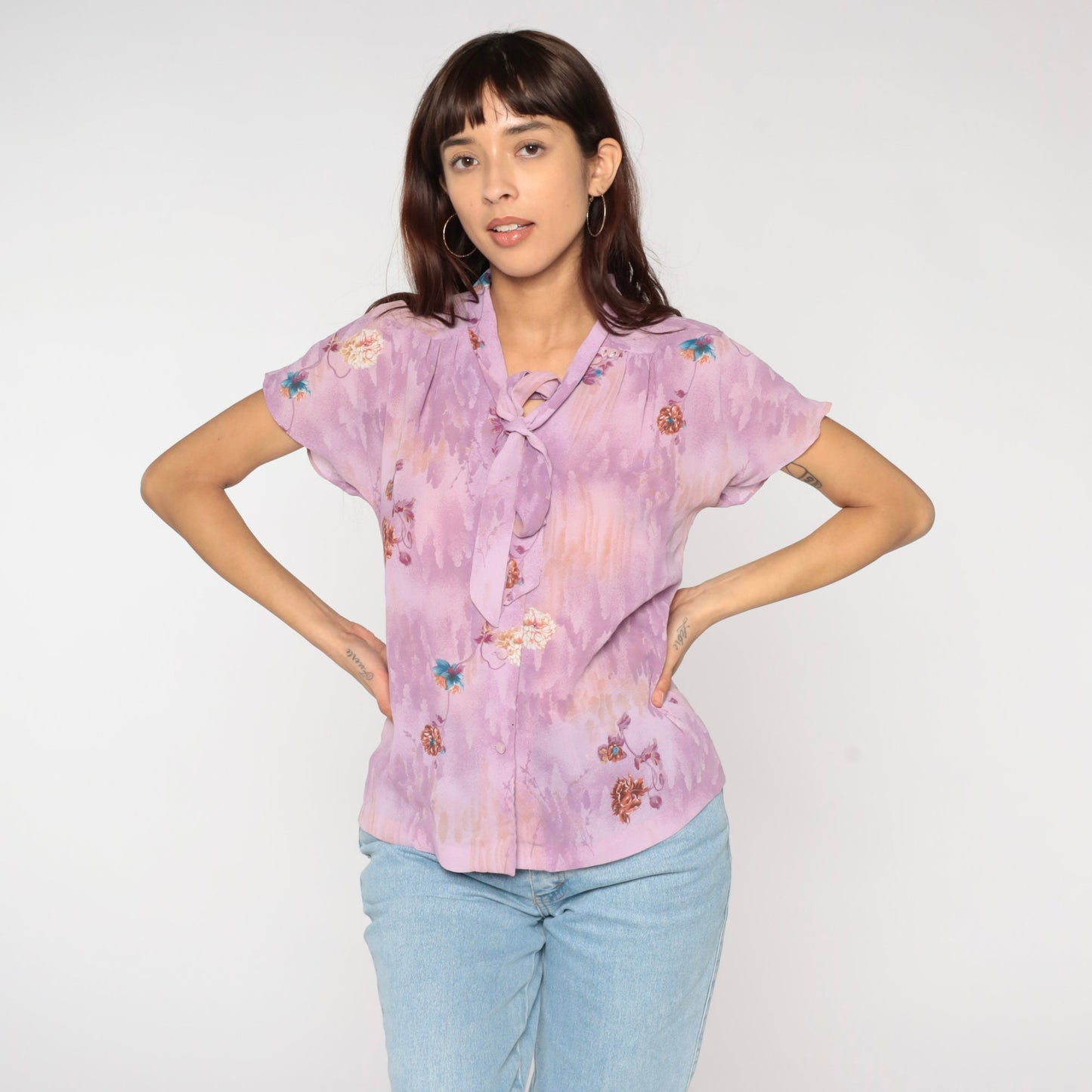 70s Purple Floral Ascot Blouse Button-Up Short Sleeve Small