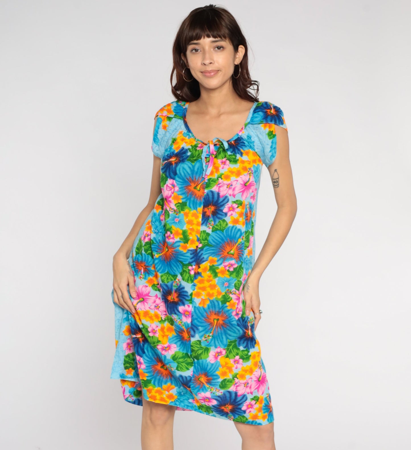 70s Hilo Hatties Hawaiian Shift Dress Blue Floral Tropical Tulip Sleeve Medium