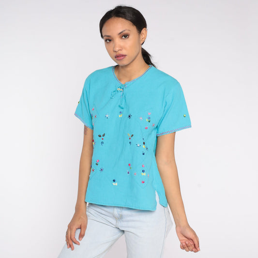90s Blue Cotton Blouse Embroidered Flowers Butterflies Suns Short Sleeve Medium