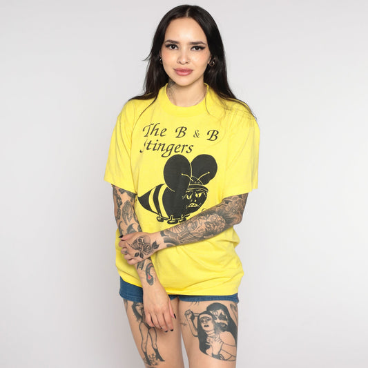 80s B & B Stingers Bee Cocktail Graphic T-Shirt Yellow Screen Stars Medium
