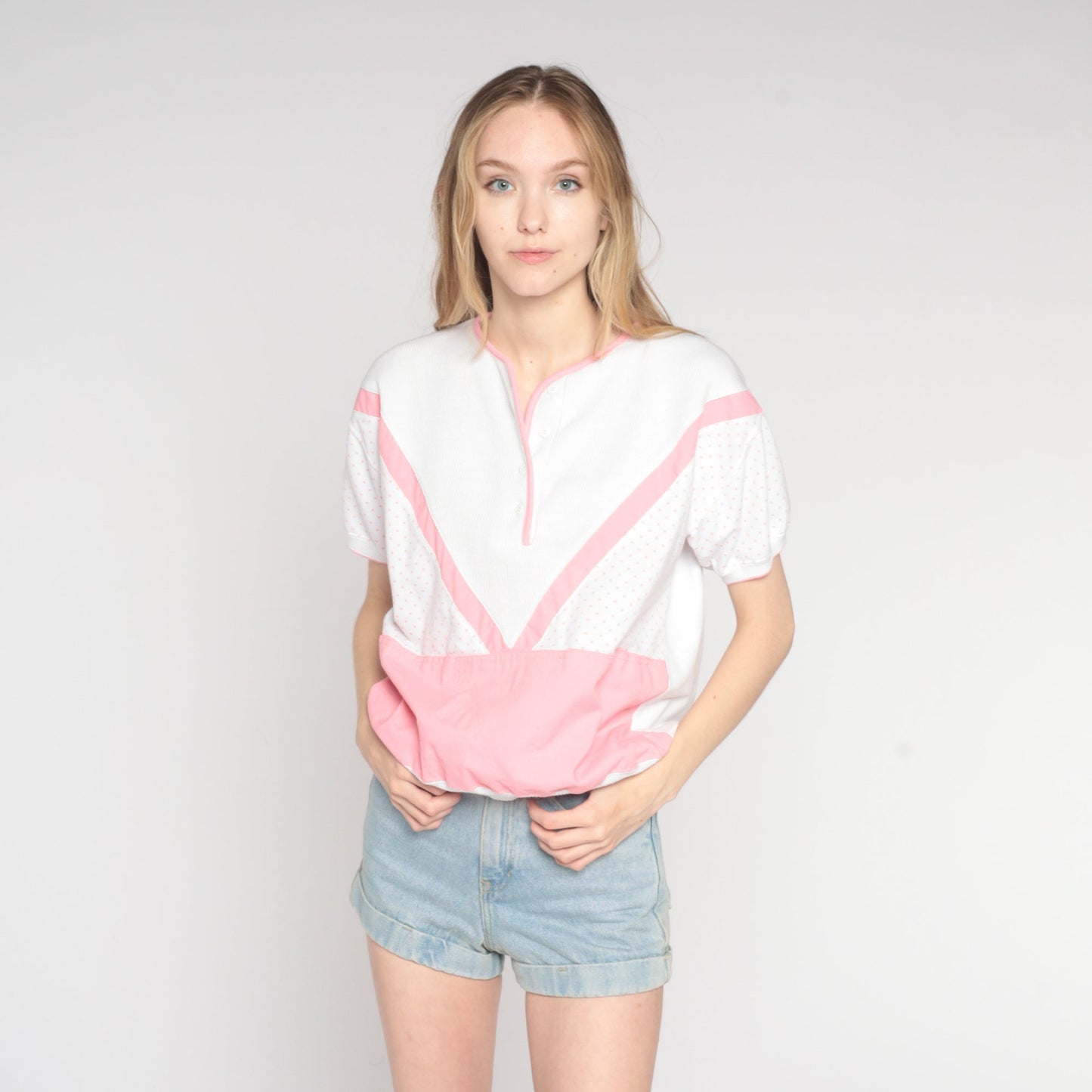 90s Henley Shirt White Pink Striped Polka Dot Short Sleeve Banded Hem Large L