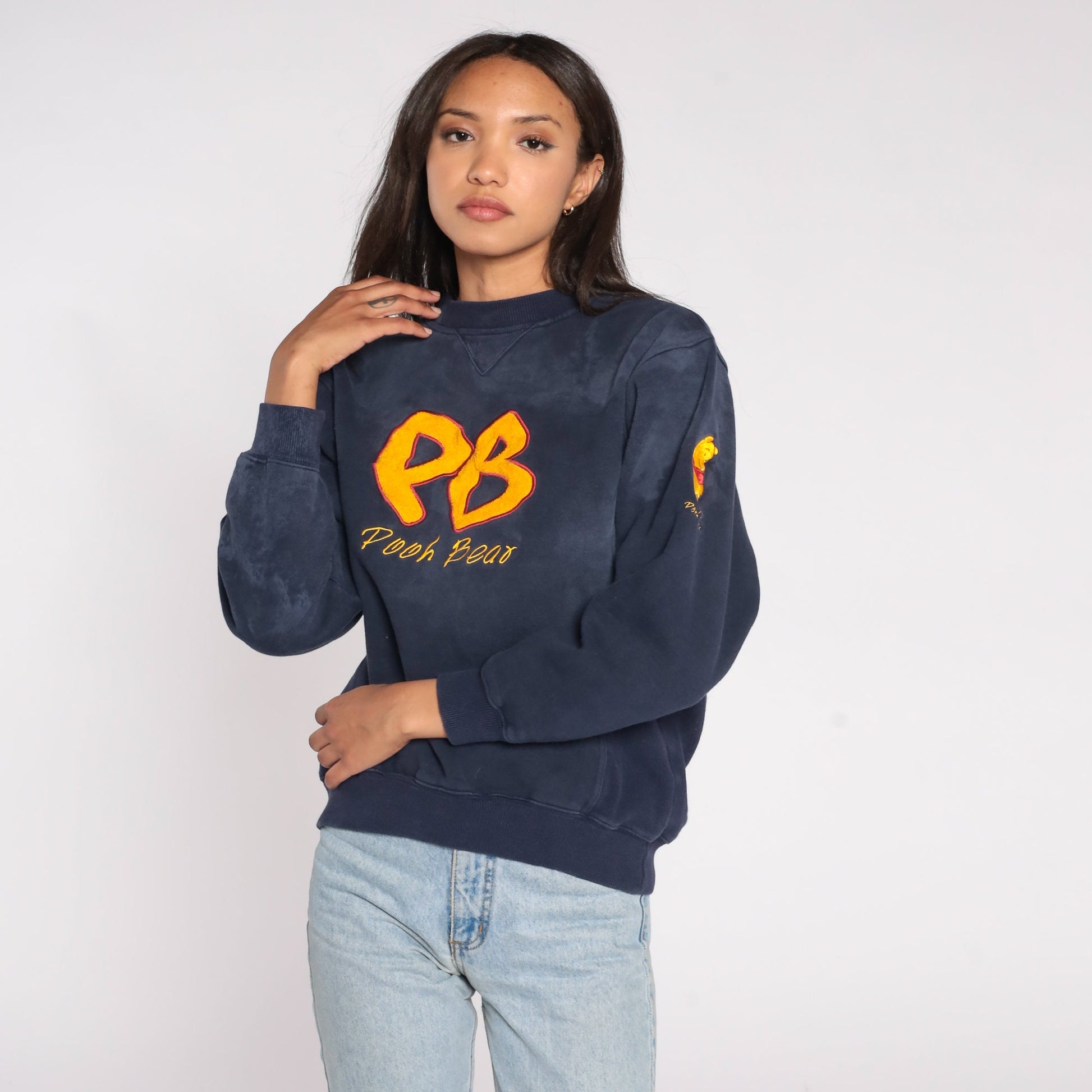 00s Winnie The Pooh Disney Sweatshirt Navy Graphic Crewneck Small S
