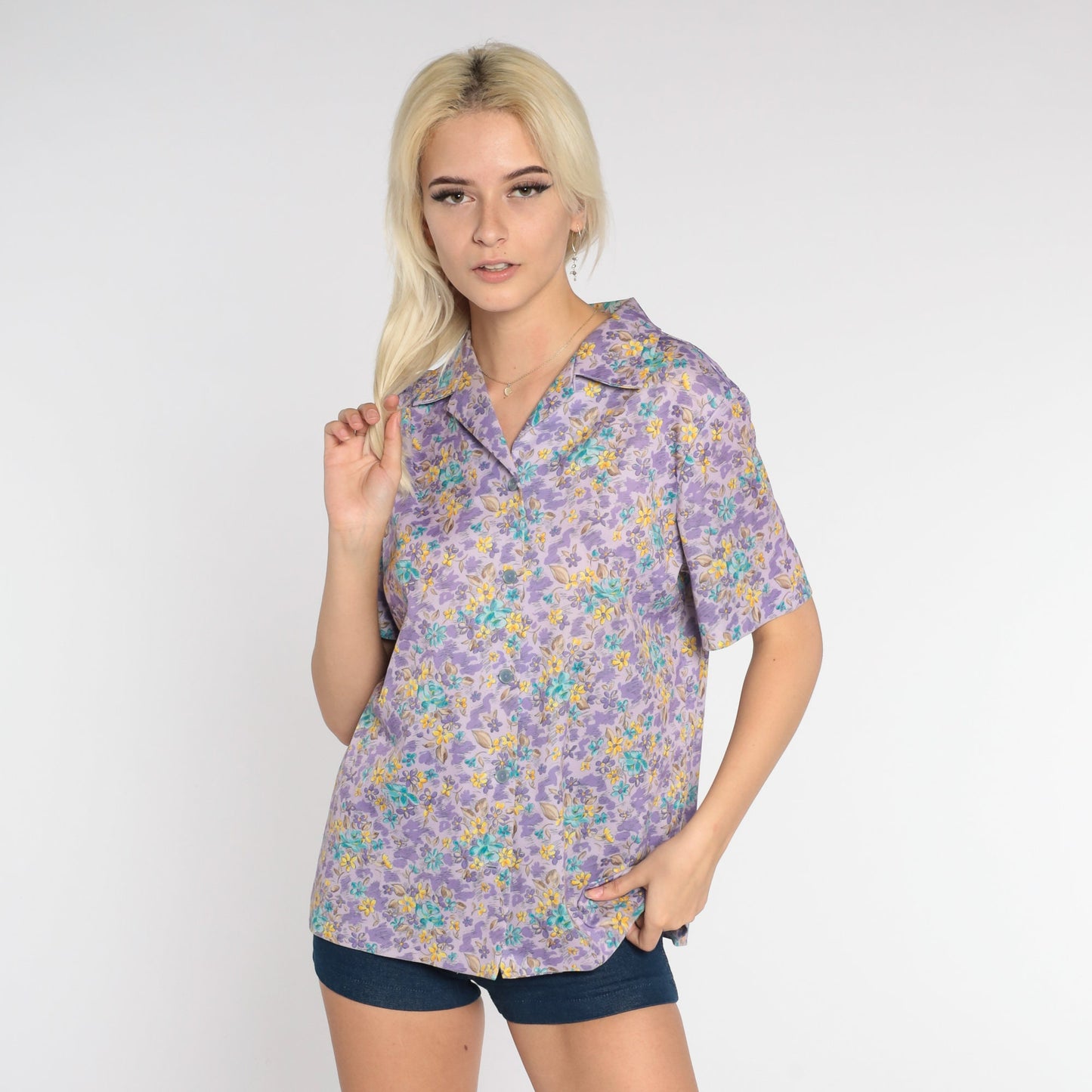 70s Purple Floral Button-Up Blouse Short Sleeve Collared Shirt Medium