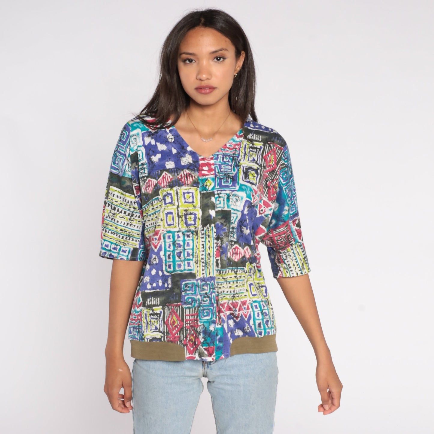 90s Batik Patchwork Geometric V-Neck Blouse Short Sleeve Large