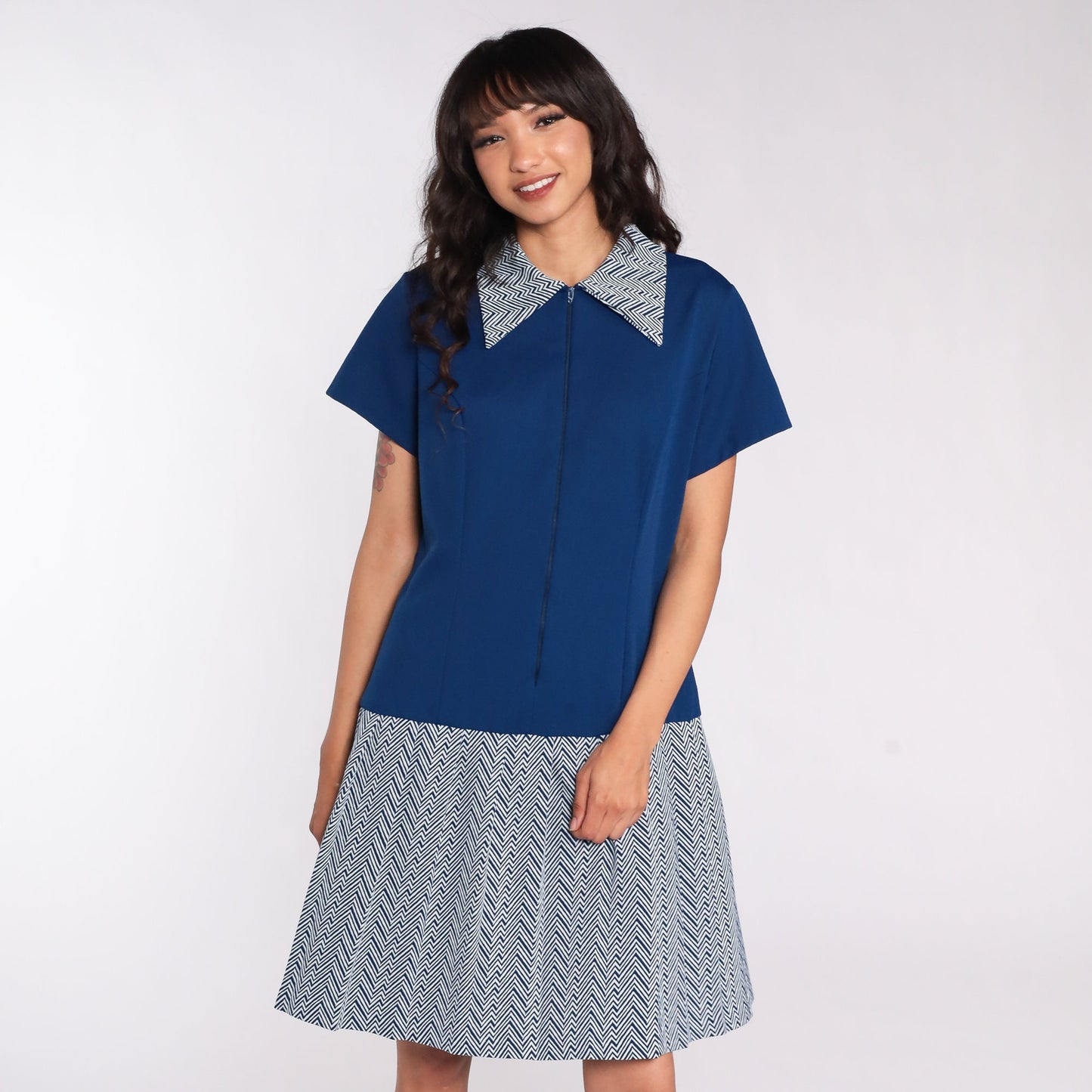 60s Mod Blue Zig Zag Mini Dress Drop Waist Front Zip Short Sleeve Extra Large