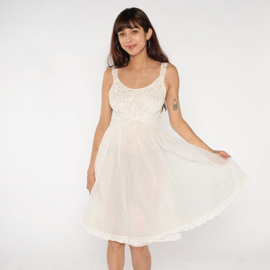 70s Vanity Fair White Lace Midi Nightgown Small S