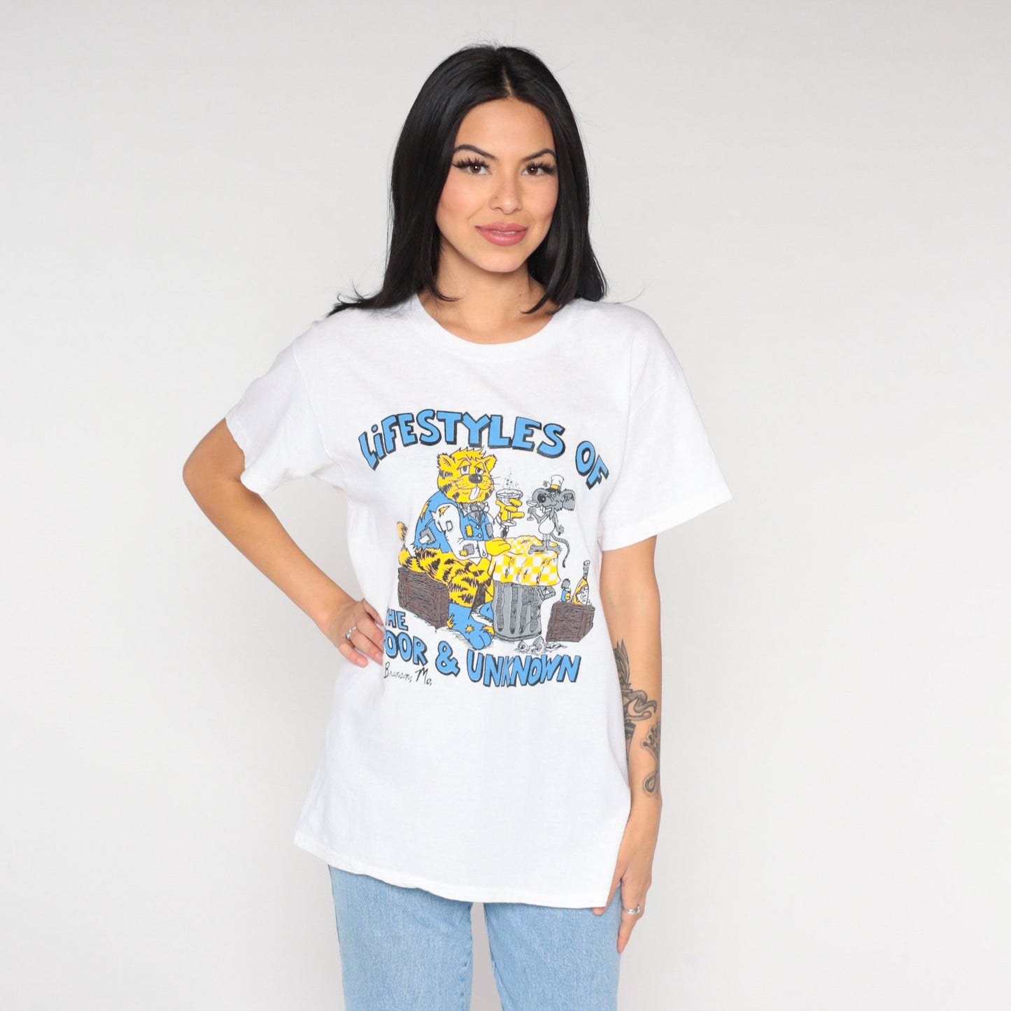 80s Lifestyles of the Poor and Unknown Cat Branson Missouri Graphic Tee Medium