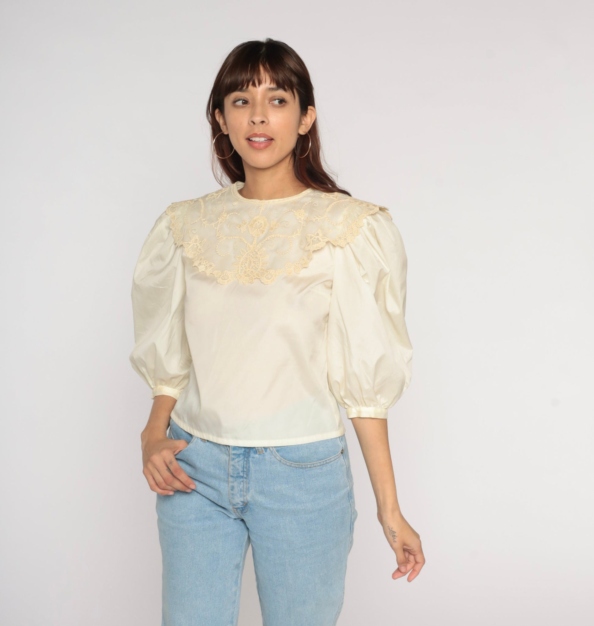 80s Puff Sleeve Blouse Beige Lace Bib Victorian Zip Back Small