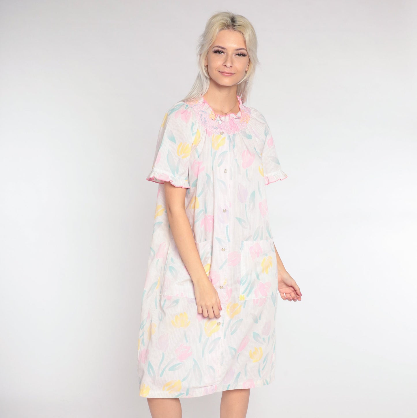 80s Floral Smocked Nightgown White Button-Up Lounge Dress Medium