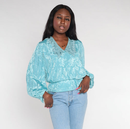 80s Blue Embossed Blouse Crochet Collar V-Neck Pleated Long Sleeve Medium