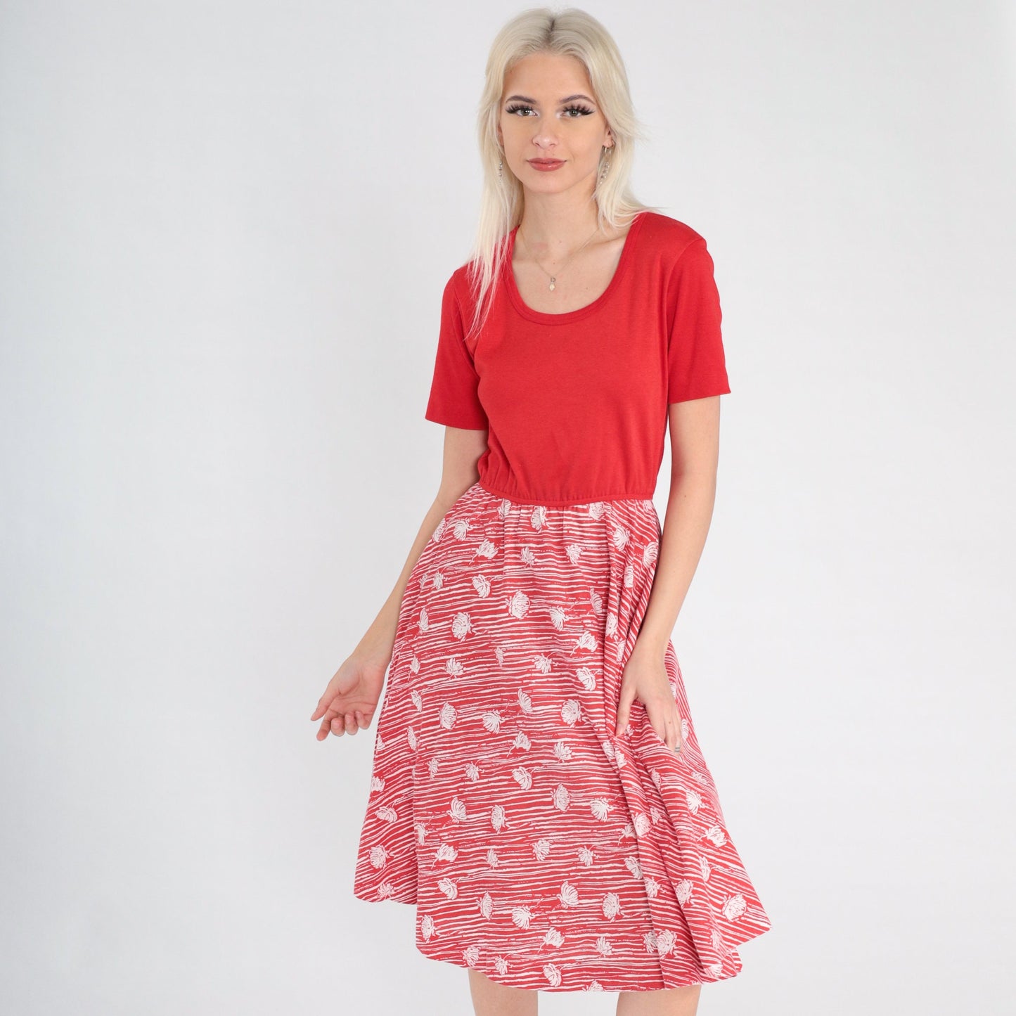 70s Red Floral Midi Dress High Waist Scoop Neck Short Sleeve Small Medium