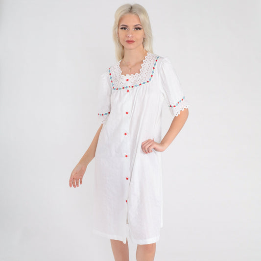 70s White Eyelet Lace Midi Lounge Dress Puff Sleeve Button Front Medium
