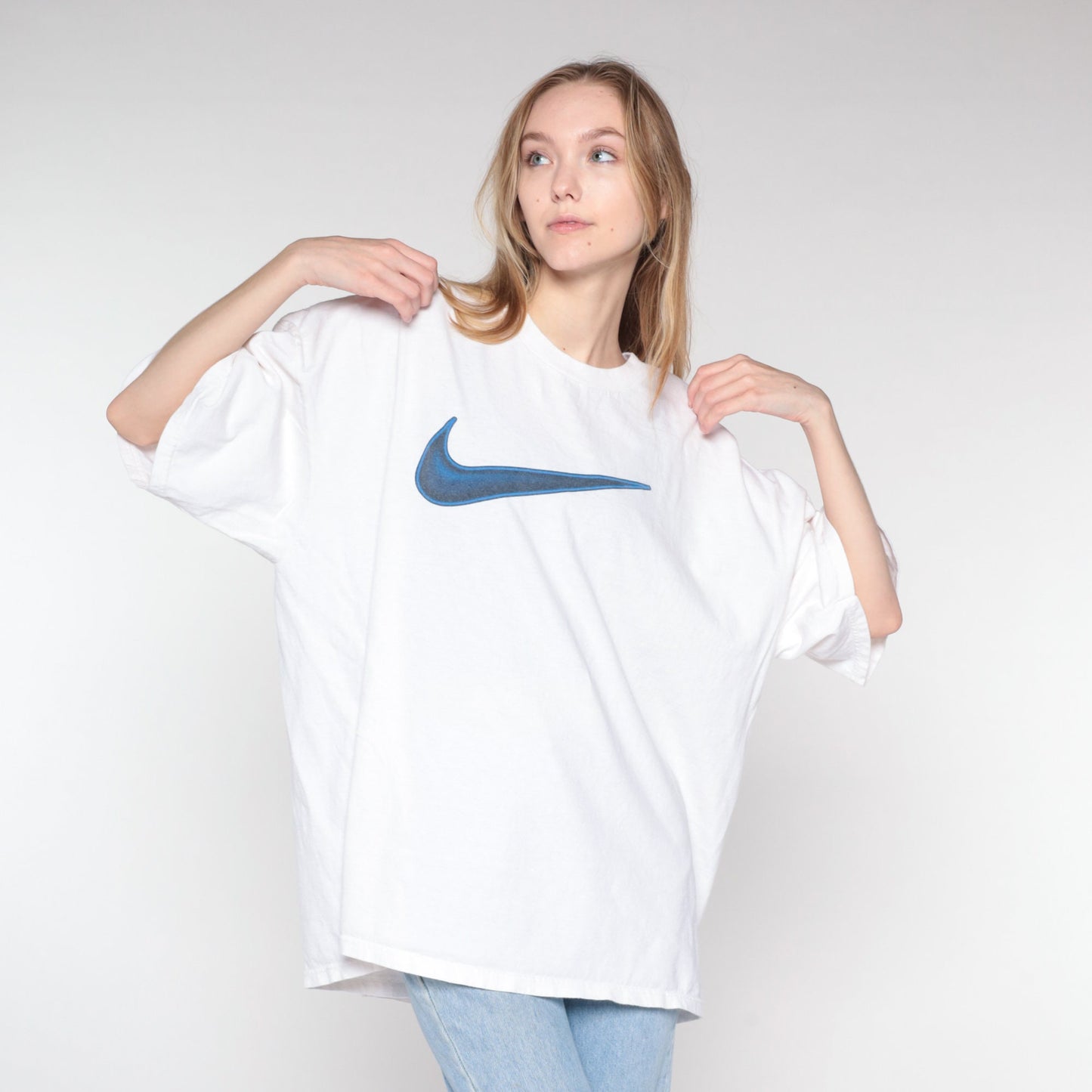 Y2K Nike Swoosh T-Shirt White Navy Graphic Tee 00s Cotton Crewneck Extra Extra Large XXL