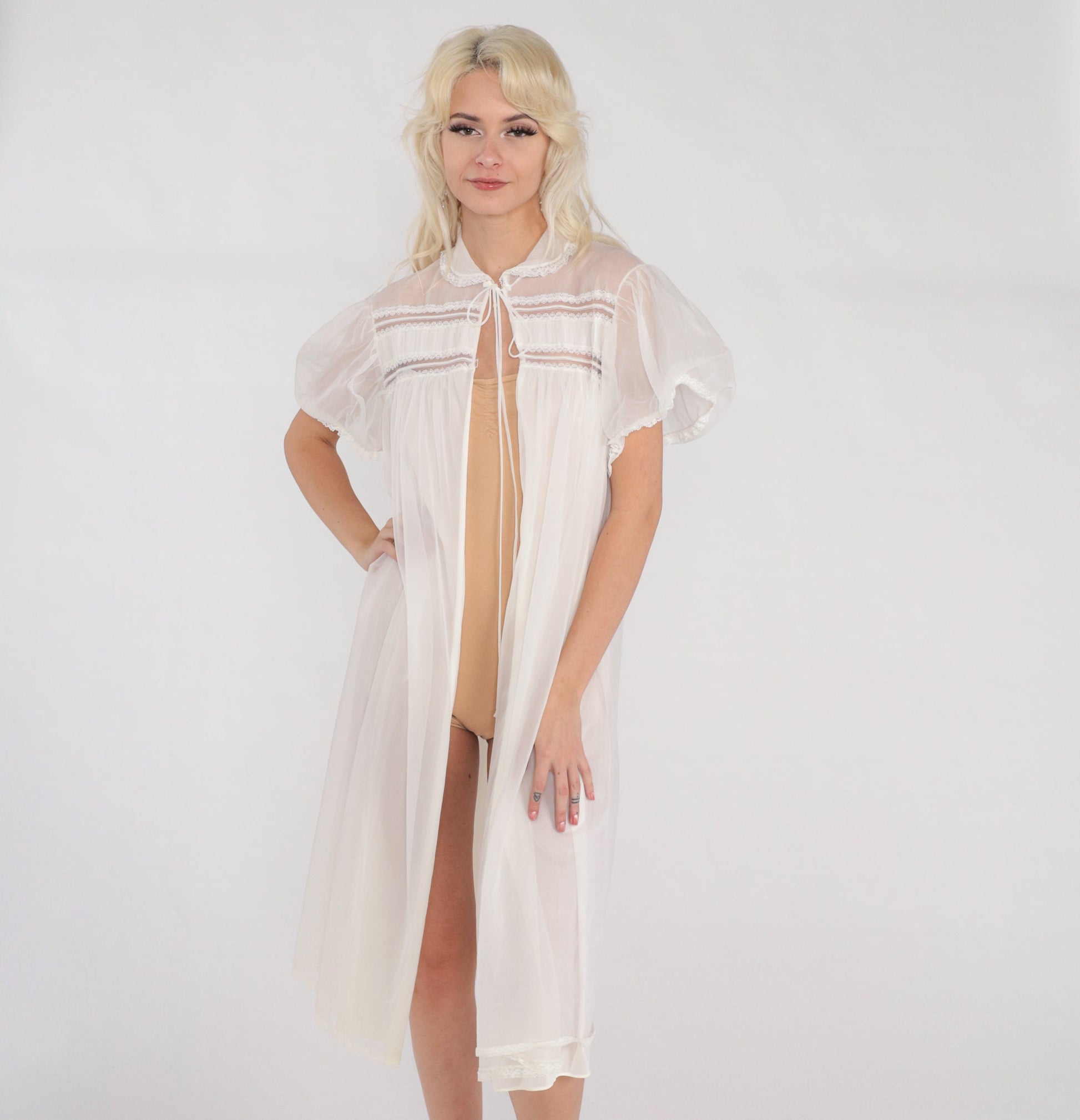 70s White Nylon Peignoir Robe Peter Pan Collar Tie Front Midi Small