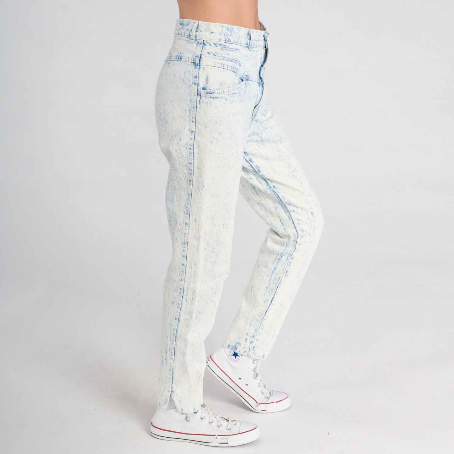 80s Acid Wash High Waist Mom Jeans Blue White Tapered Denim Small 28
