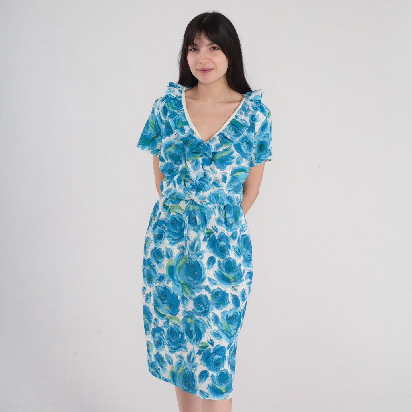 1960s Floral Pencil Dress Blue Rose Print High Waist V Neck Ruffled Medium M