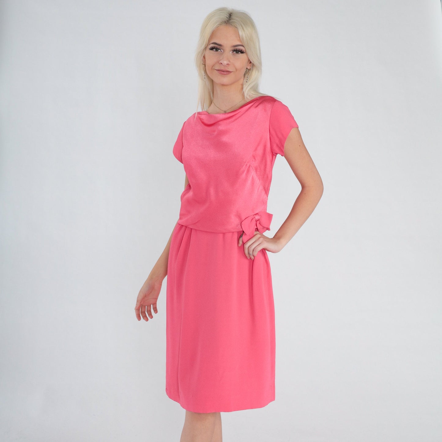60s Pink Shift Dress Cowl Neck Cap Sleeve Bow Waist Knee Length Medium M