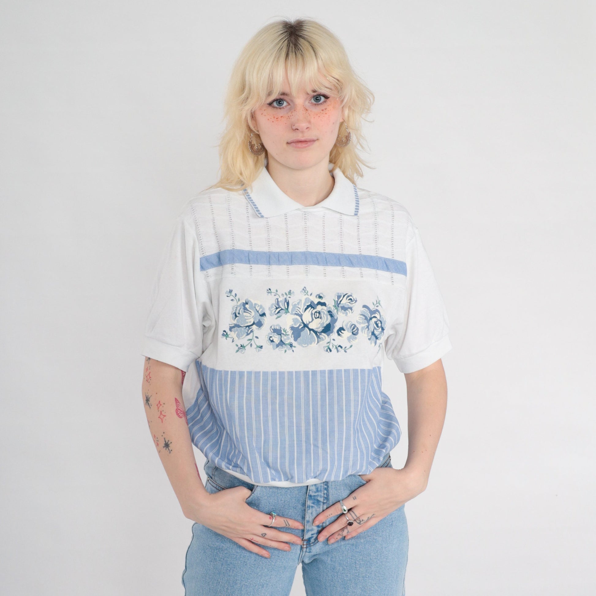90s Floral Striped Blouse White Blue Collared Short Sleeve Large L
