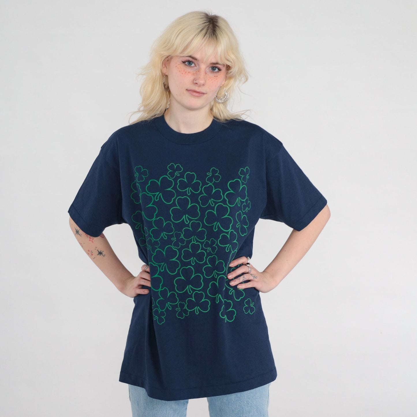 90s Clover Graphic T-Shirt Navy Blue Single Stitch Fruit of the Loom Extra Large XL
