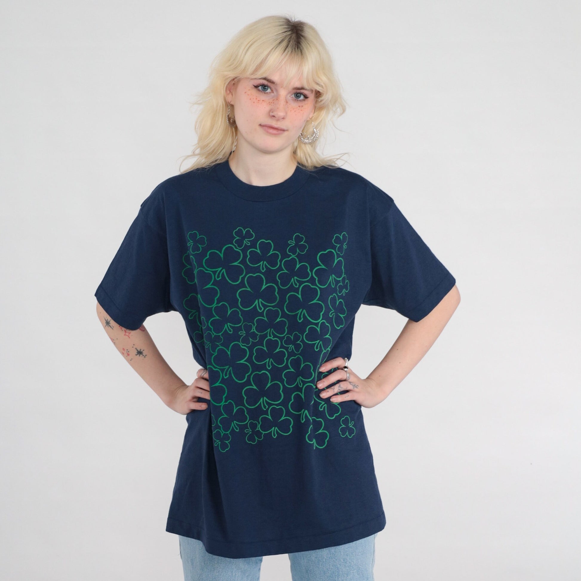 90s Clover Graphic T-Shirt Navy Blue Single Stitch Fruit of the Loom Extra Large XL