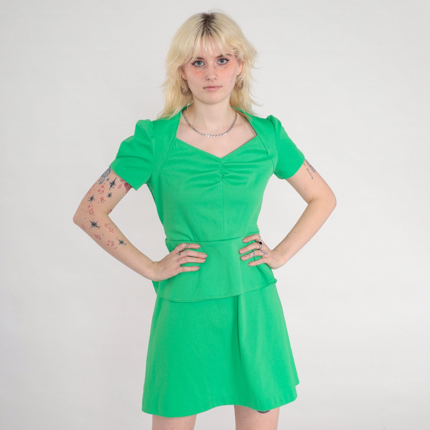 70s Spring Green Mini Dress Puff Sleeve V-Neck High Waist Peplum Small
