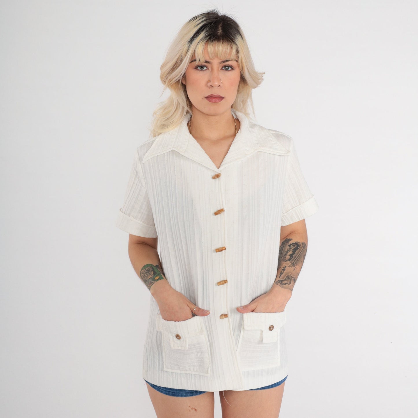 70s White Toggle Button Blouse Dagger Collar Short Sleeve Shirt Large L
