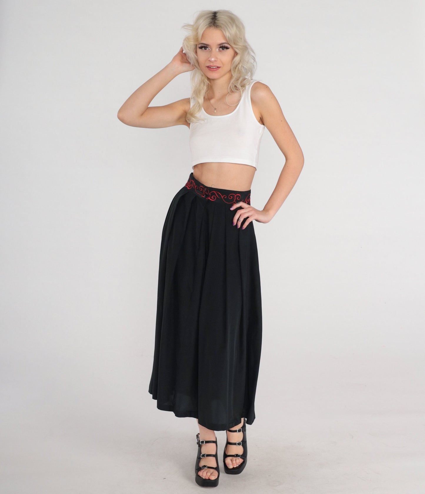 70s Black Midi Skirt High Waisted A-Line Red Embroidered Extra Small