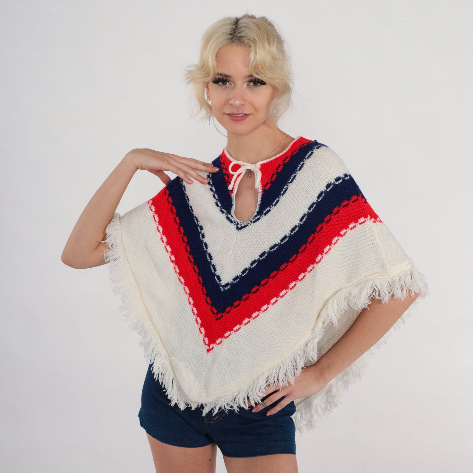 70s Chevron Striped Knit Poncho Shawl Fringe Keyhole White Red Blue Small Medium