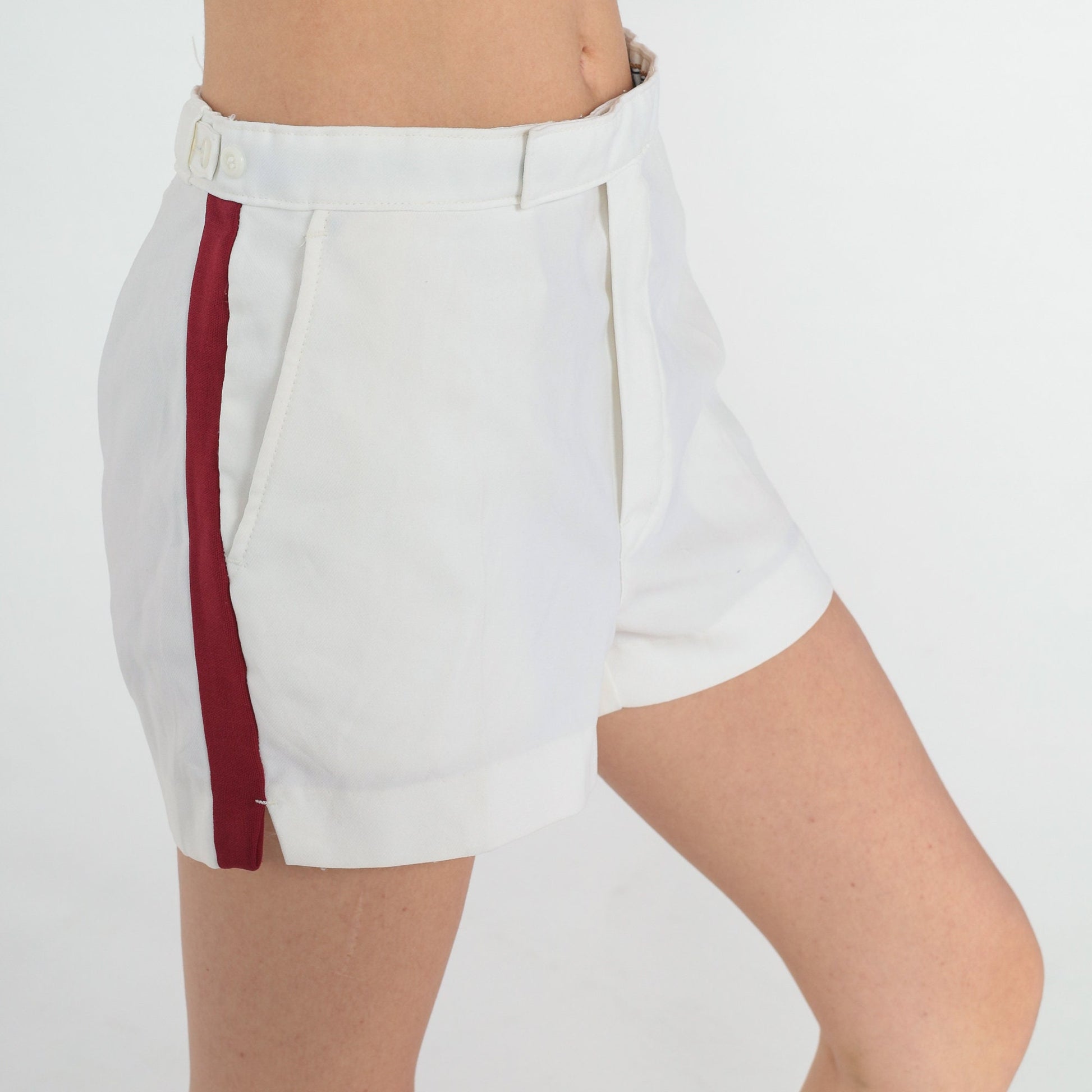 80s Court Casuals Tennis Shorts White Red Stripe High Waist Medium
