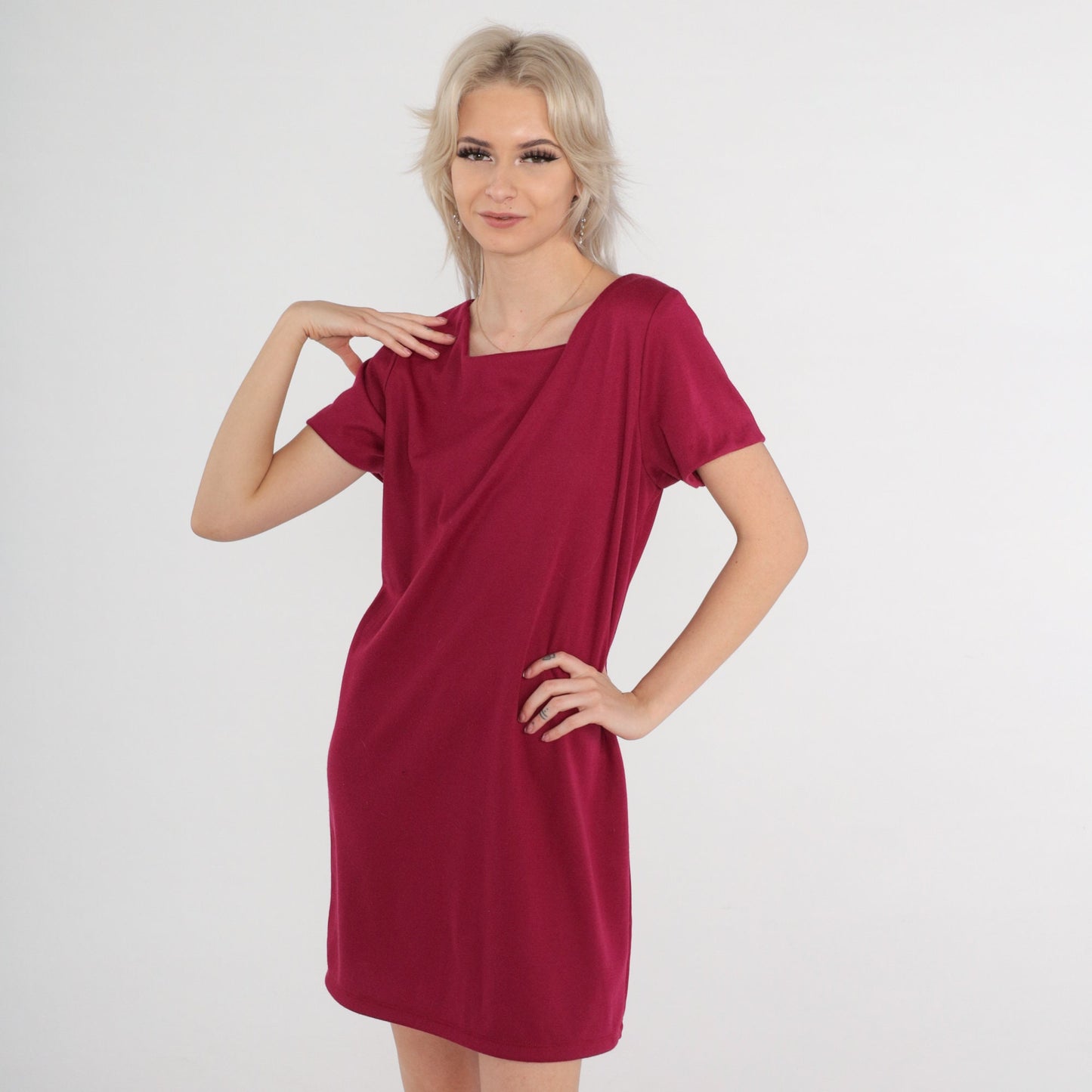 70s Raspberry Shift Dress Mini Length Short Sleeve Medium