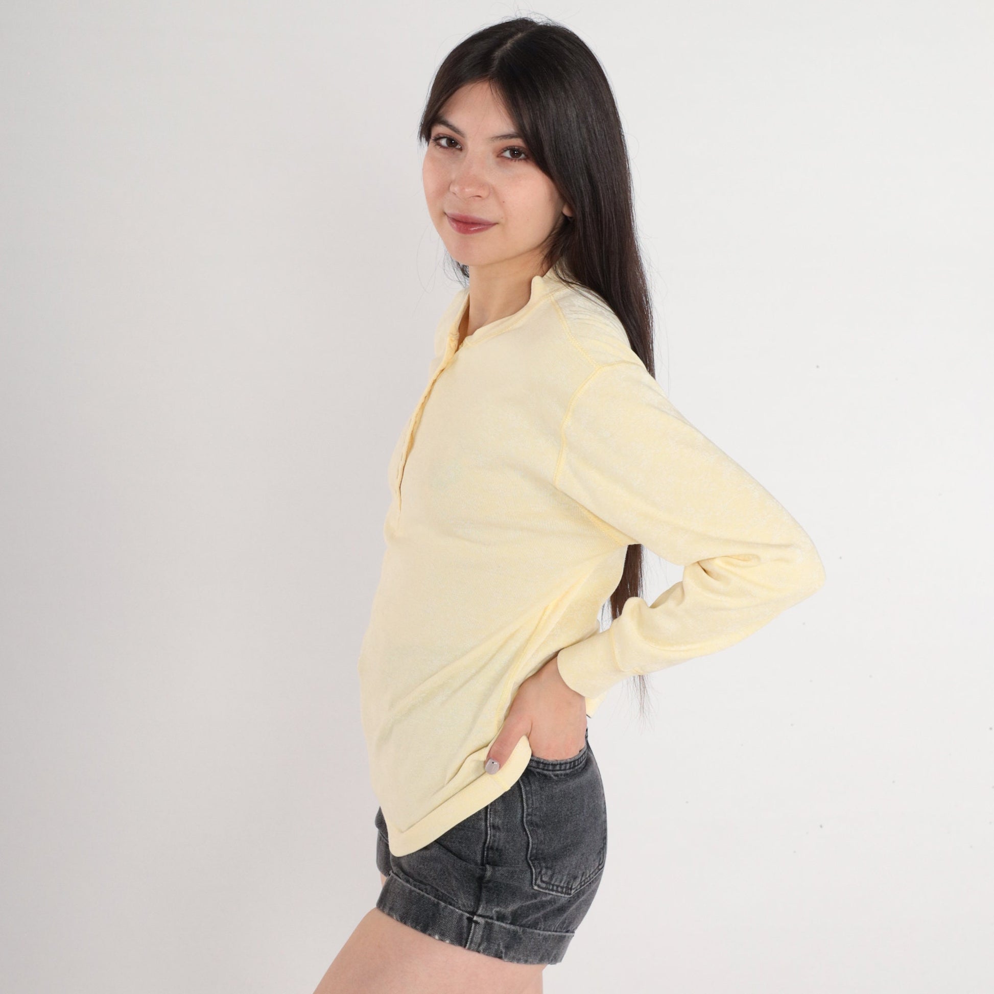 80s Pale Yellow Henley Floral Print Long Sleeve Shirt Medium