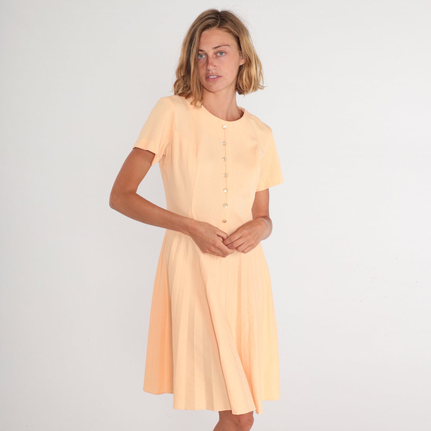 70s Peach Pleated Shirtwaist Dress Button Front High Waisted Knee Length Medium Large