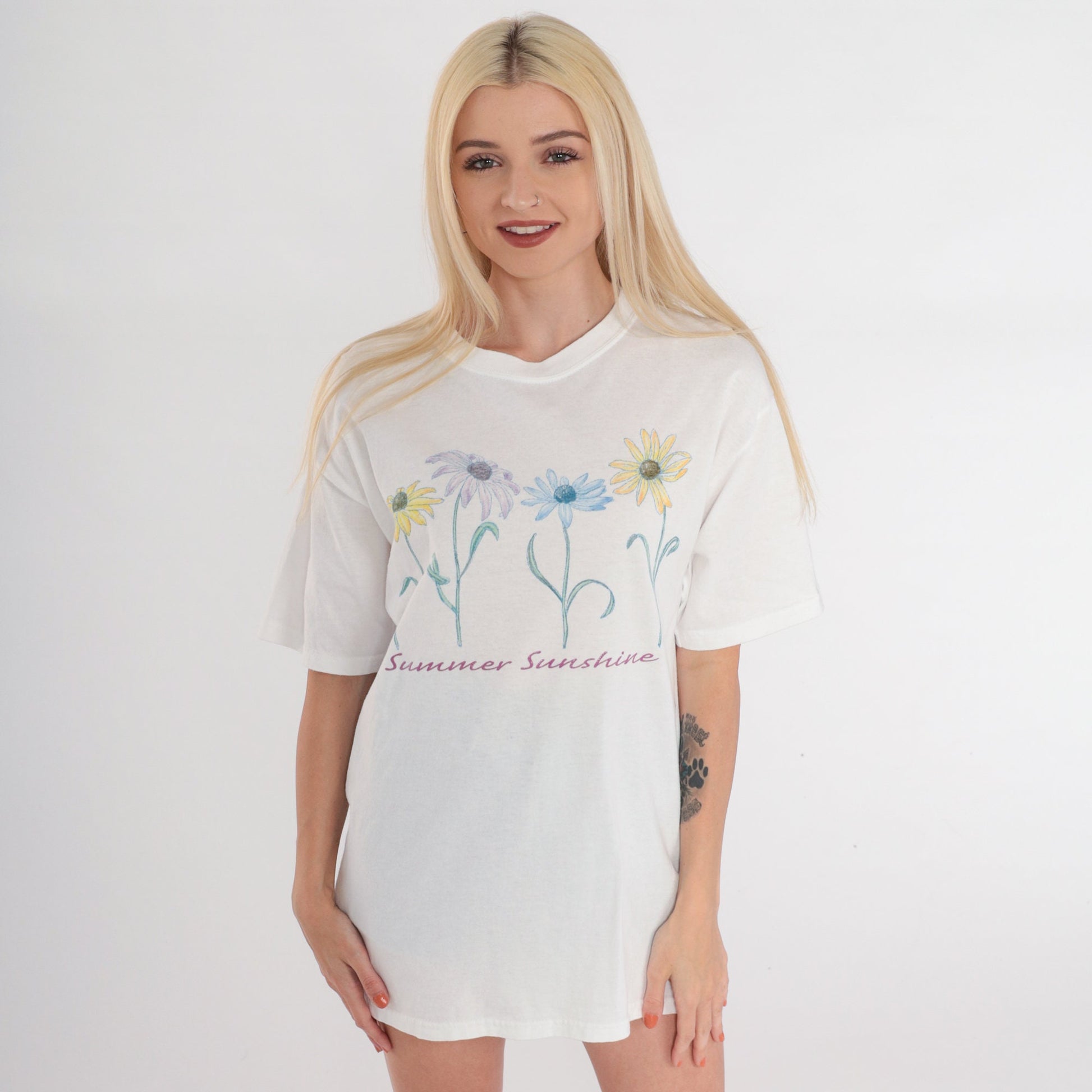 90s Daisy Flower Graphic T-Shirt Summer Sunshine White Cotton Medium M