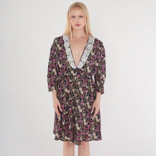 80s Floral Day Dress Navy Purple Print Lace Trim V-Neck Knee Length Medium
