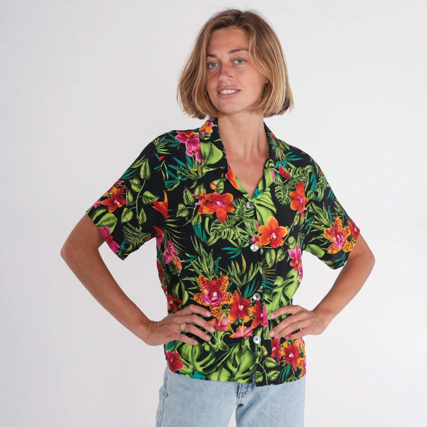 90s Tropical Floral Button-Up Blouse Black Hibiscus Short Sleeve Medium