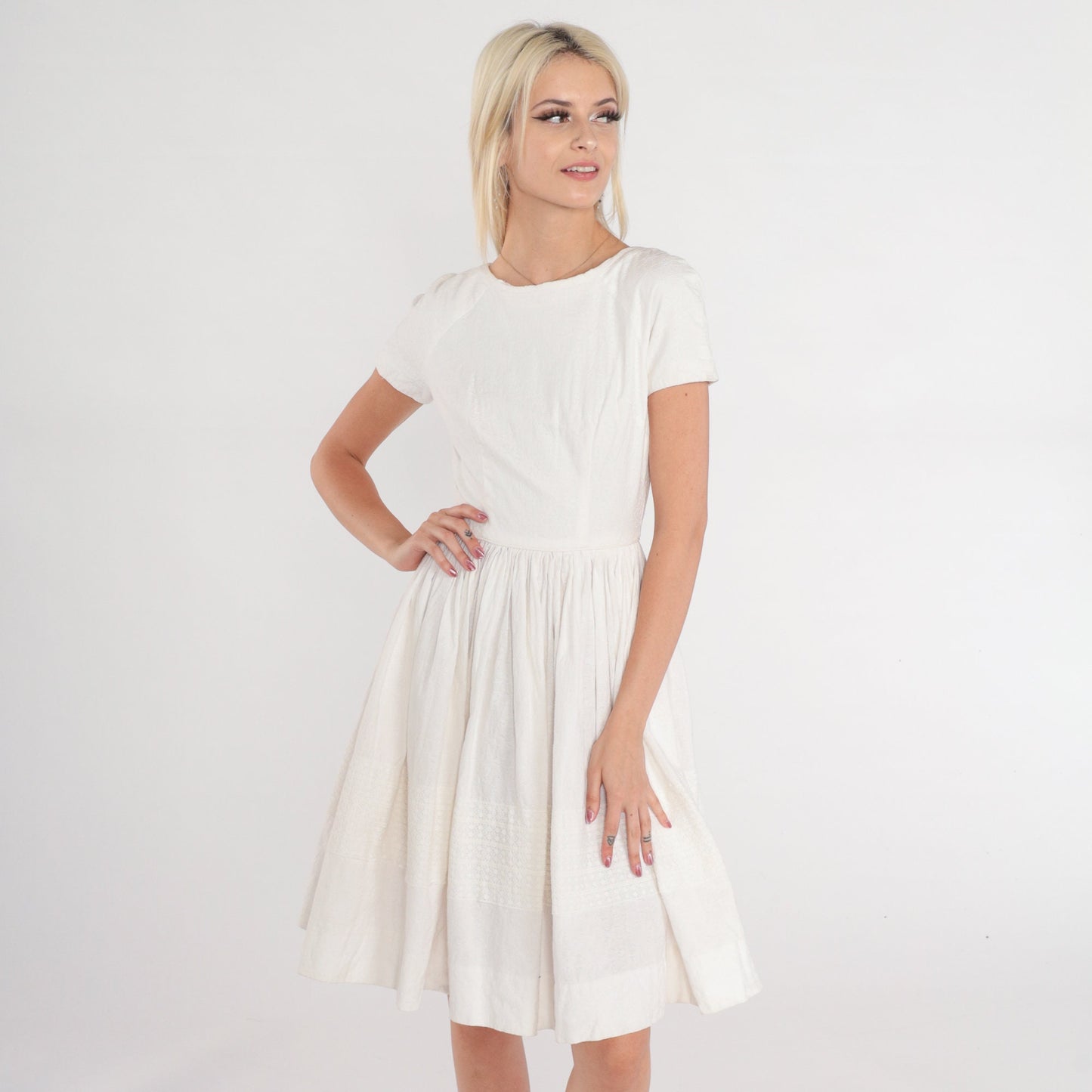 60s White Floral Lace Dress High Waist Full Skirt Knee Length XXS