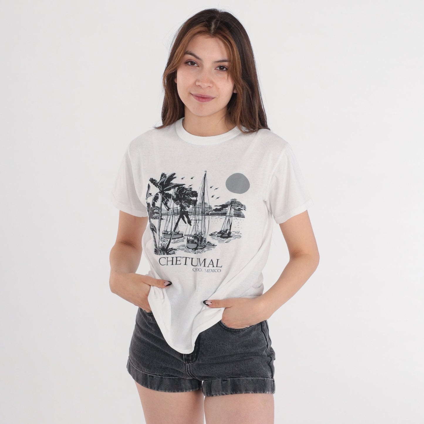 Y2K Chetumal Mexico Sailboat Graphic T-Shirt White Medium