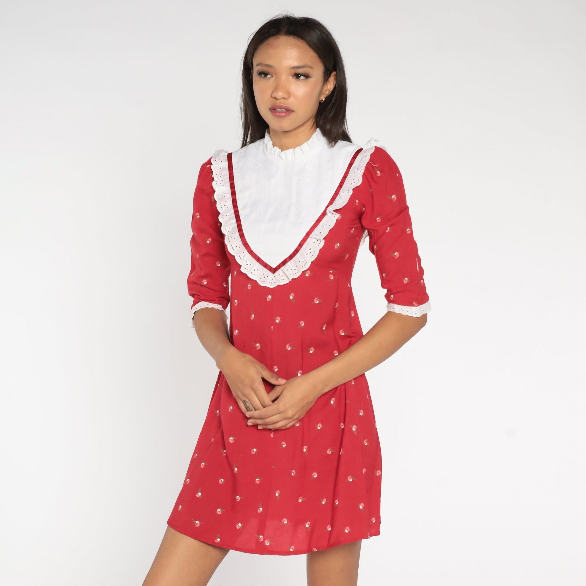 90s Red Floral Mini Dress Eyelet Lace Bib Empire Waist Puff Sleeve Extra Small