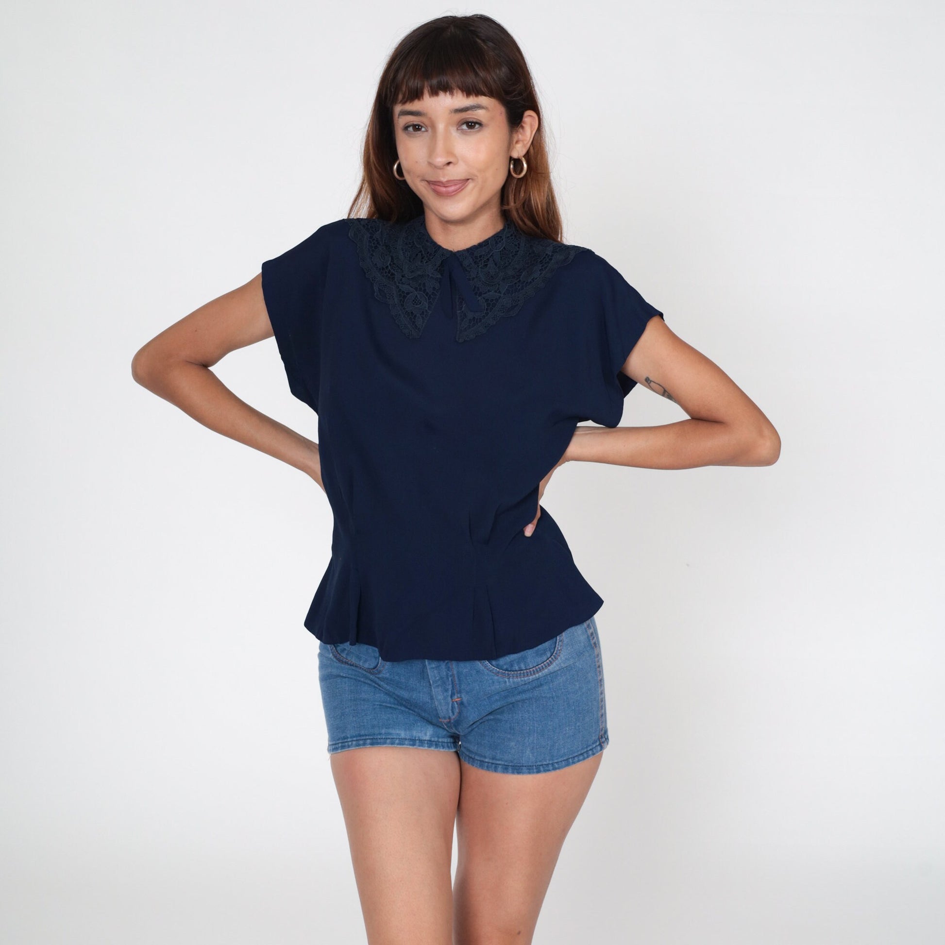 60s Navy Lace Collar Blouse Cap Sleeve Button Back Rayon Shirt Medium