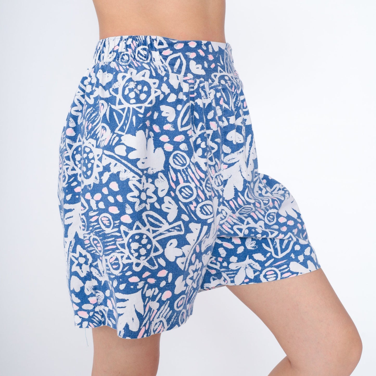 90s Abstract Leaf Floral Print High-Waist Pleated Shorts Cotton Blue White Large