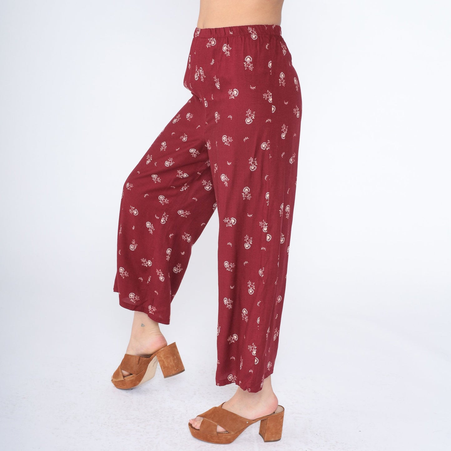 90s All That Jazz Red Floral High-Waist Cropped Pants Small S