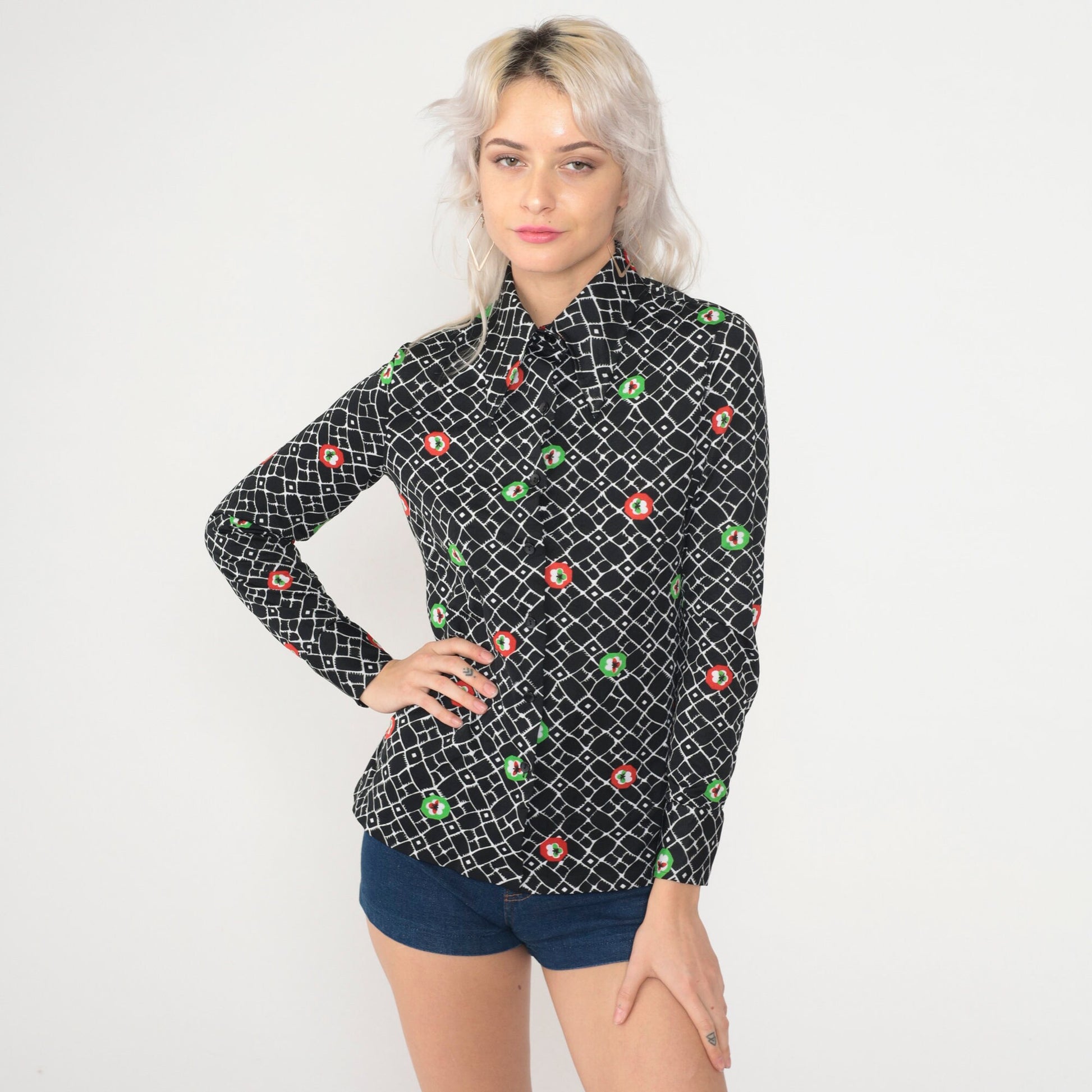 70s Checkered Floral Button-Up Blouse Black Dagger Collar Long Sleeve Small