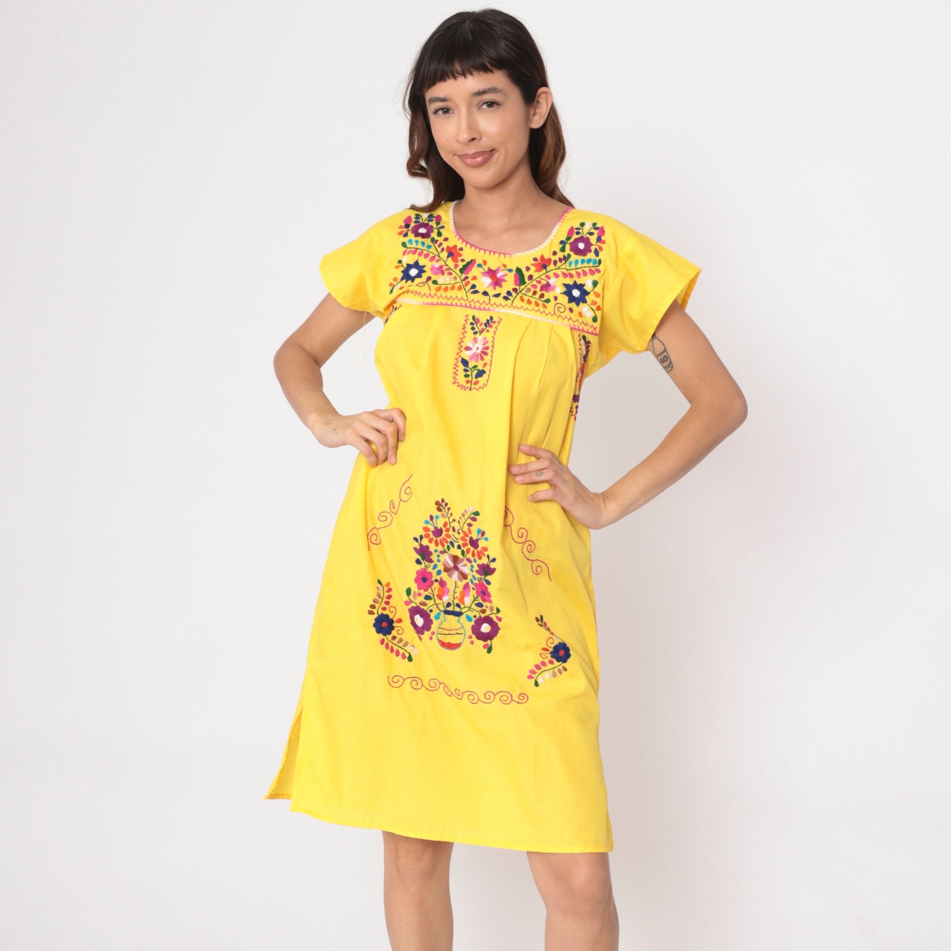 90s Mexican Yellow Cotton Midi Dress Floral Embroidered Short Sleeve Extra Small