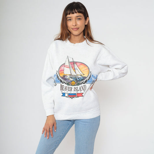 90s Beaver Island Michigan Sailboat Sweatshirt White Crewneck Medium